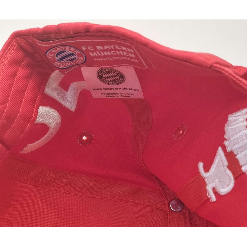 BAYERN MUNICH CAP RED OFICIAL HAT FOOTBALL SOCCER ADIDAS MULLER 25 ANTIQUES & OTHER COLLECTIBLES