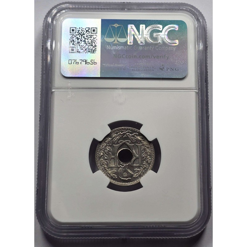 France 10 Centimes 1933 unc coin NGC MS66 WORLD COINS
