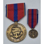 United States Naval Reserve Meritorious Service Medal with Miniature 1962 ANTIQUES & OTHER COLLECTIBLES