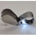 HIGH QUALITY FOLDING MAGNIFIER WITH LED AND UV LIGHTING  X 40 ACCESSORIES & SUPPLIES