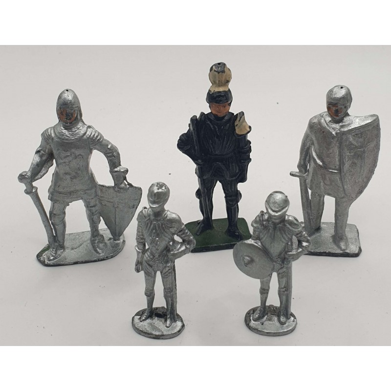 VARIUS LEAD 5 KNIGTS SOLDIERS VINTAGE TOYS LOT ANTIQUES & OTHER COLLECTIBLES
