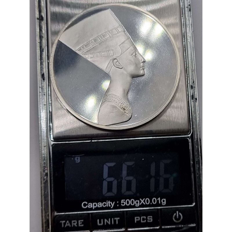 FRANKLIN MINT 100 Greatest Masterpieces Silver Proof Coin Series - Queen Nefertiti - 1365 B.C WORLD COINS