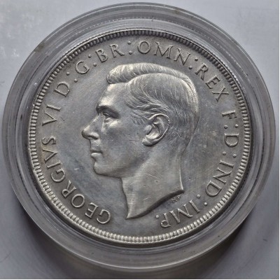 AUSTRALIA ONE CROWN 1937 SILVER COIN OF KGVI