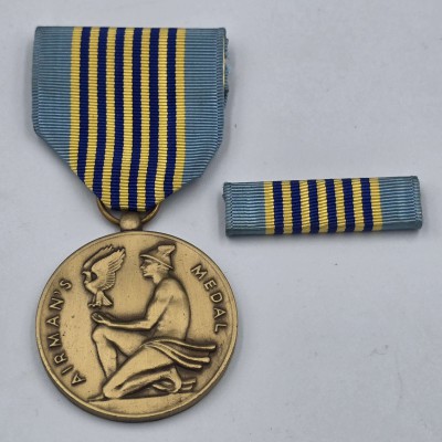 United States Airmans U.S. Air Force decoration Copper Medal 1960