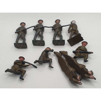 LEAD 9 WWI BRITISH SOLDIERS VINTAGE TOYS LOT