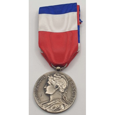 REPUBLIC OF FRANCE 1960 COMMEMORATIVE SILVER MEDAL